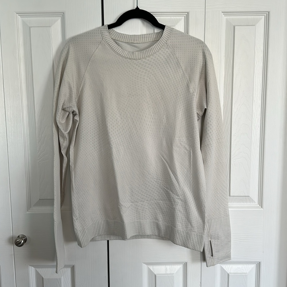 Rest Less Pullover - Picture 2 of 5